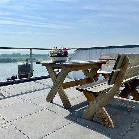 Panorama - Exklusives Apartment An Der Promenade Mit Dachterrasse & Rheinblick Emmerich Exterior foto